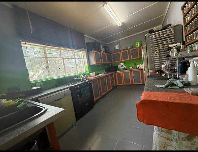 3 BEDROOM HOUSE FOR SALE IN VANDERBIJLPARK SE 1